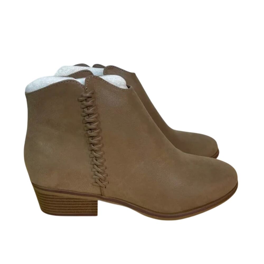 MAI Jaice Ankle Boots 9 NWT Ankle Booties Taupe Tan Western Heel Boho